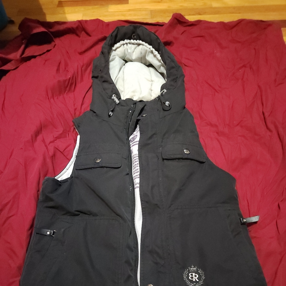 Vest - Picture 3 of 3